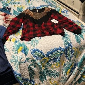 Vanilla Bay Gold Sequin Top